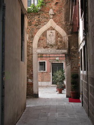 Xtrallusion offers characteristic Bed and Breakfast, B&B, Guest House, Hotel, Albergo and Country Lodge accommodation in Italy. Plus independent self-guided Walking, Adventure, Activity, Skiing and Paragliding Holiday itineraries on the Italian Rivieras, in the Italian Lakes, in the Italian Alps and in some of the most beautiful corners of Italy.